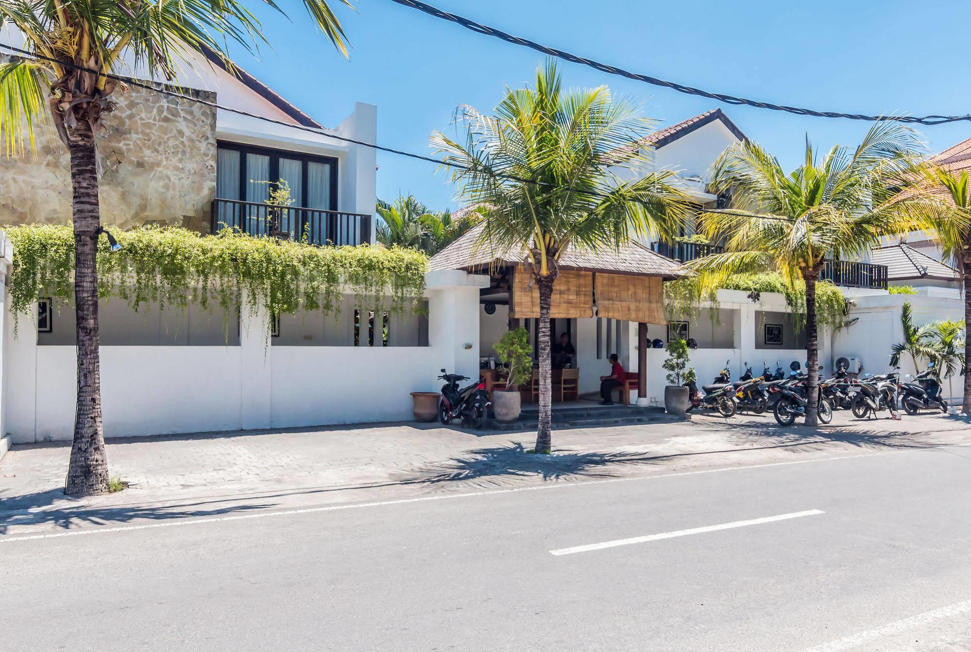 Zen Rooms Dewi Ratih Seminyak Kuta  Exterior photo